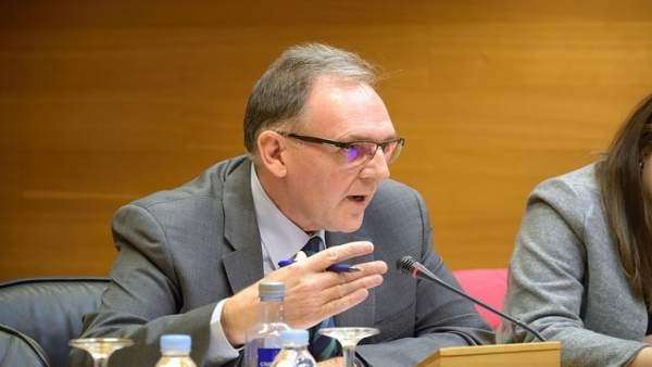 Carbonell, exsecretari d'Educació, diu que no li consta "irregularitat" en Ciegsa Carbonell, exsecretari d'Educació, diu que no li consta "irregularitat" en Ciegsa