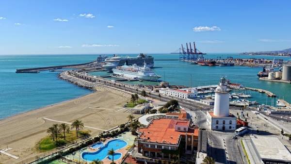 Crucero, cruceristas, puerto, Málaga Crucero, cruceristas, puerto, Málaga