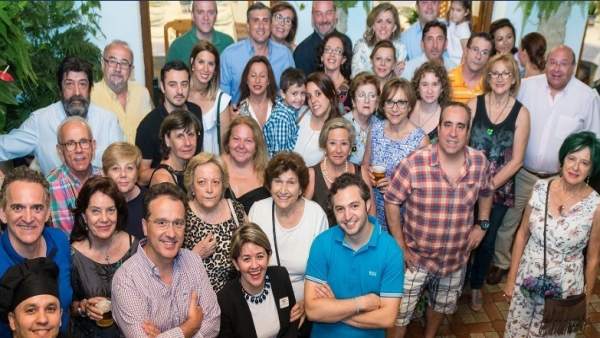 Representantes de Grupo Puerta Sevilla y la Asociación Patios, Rejas y Balcones Representantes de Grupo Puerta Sevilla y la Asociación Patios, Rejas y Balcones