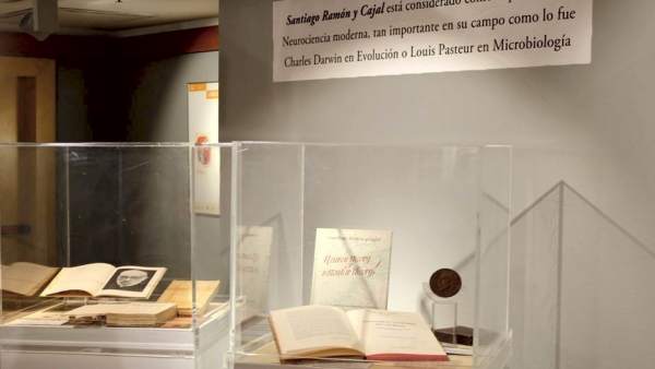 Exposicion sobre el Alzaheimer Exposicion sobre el Alzaheimer