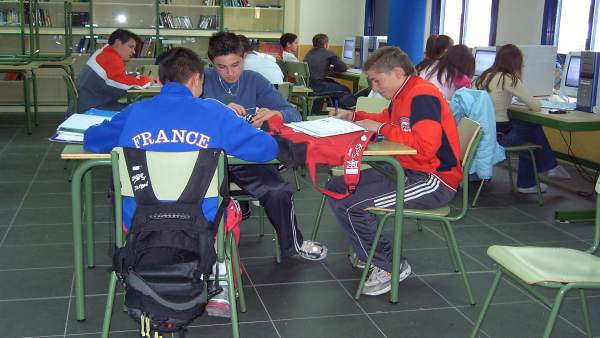 Alumnos en clase Alumnos en clase