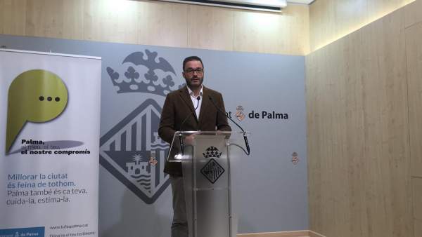 Hila en rueda de prensa tras la Gerencia de Urbanismo Hila en rueda de prensa tras la Gerencia de Urbanismo