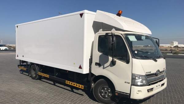 Carrocería Liderkit para reparto de IKEA en Dubai Carrocería Liderkit para reparto de IKEA en Dubai