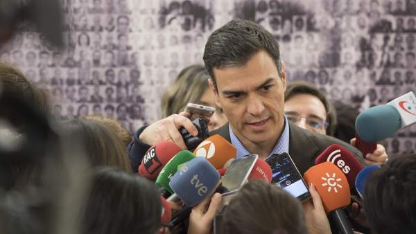 Pedro Sánchez, secretario general del PSOE, este martes en el Congreso. Pedro Sánchez, secretario general del PSOE, este martes en el Congreso.