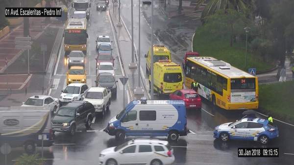 Accidente de tráfico en Las Palmas de Gran Canaria Accidente de tráfico en Las Palmas de Gran Canaria