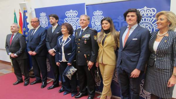 Policía Policía