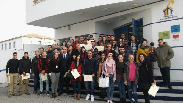 Jóvenes participantes en el programa 'Incorpora Joven' de La Caixa y Cajasol. Jóvenes participantes en el programa 'Incorpora Joven' de La Caixa y Cajasol.