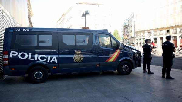 Recursos de Policía Nacional, agente, agentes, policía, policías, furgoneta poli Recursos de Policía Nacional, agente, agentes, policía, policías, furgoneta poli
