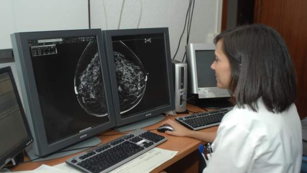 Radiografía de una mamografía. Radiografía de una mamografía.