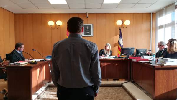 Segundo Día Del Juicio Por La Agresión A Un Testigo Del Caso Cursach Segundo Día Del Juicio Por La Agresión A Un Testigo Del Caso Cursach