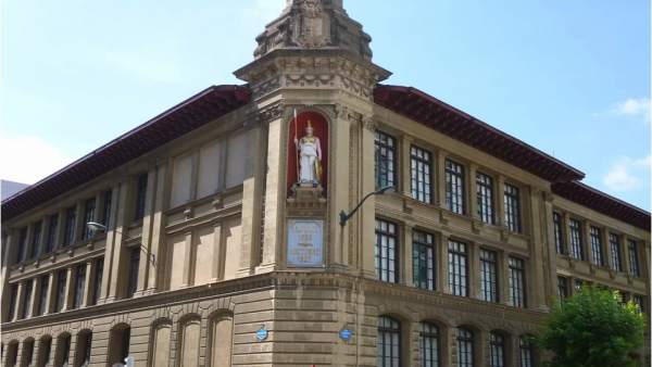 Instituto Unamuno (Bilbao) Instituto Unamuno (Bilbao)