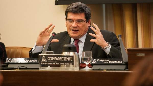 El presidente de la AIReF, José Luis Escrivá, en el Congreso El presidente de la AIReF, José Luis Escrivá, en el Congreso