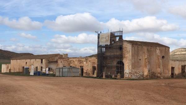 El cortijo del fraile en obras El cortijo del fraile en obras