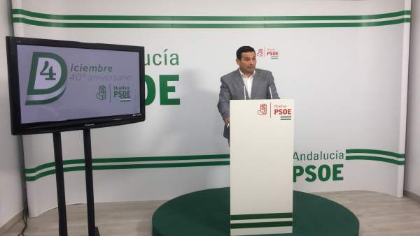 Ezequiel Ruiz, en rueda de prensa. Ezequiel Ruiz, en rueda de prensa.