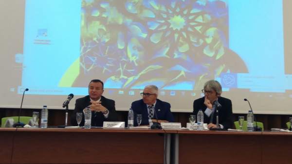 Junta y Universidad abordan la protección de menores Junta y Universidad abordan la protección de menores
