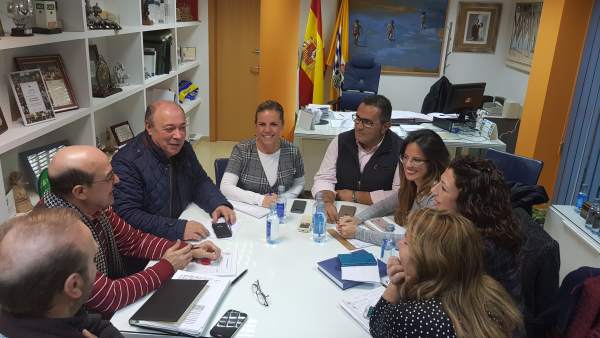 La delegada de Cultura en Huelva, Natalia Santos, se reúne en Isla Cristina. La delegada de Cultura en Huelva, Natalia Santos, se reúne en Isla Cristina.