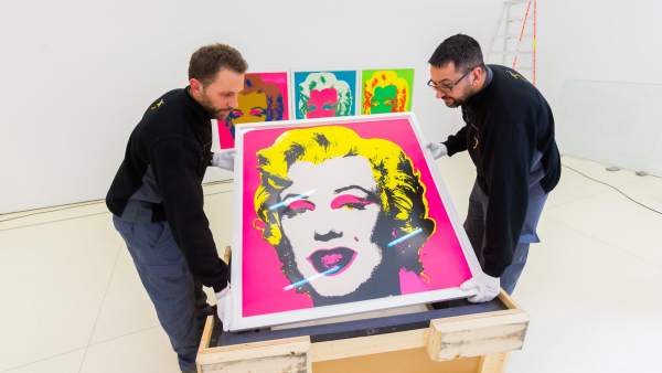 Las obras de Andy Warhol ya están en Madrid Las obras de Andy Warhol ya están en Madrid