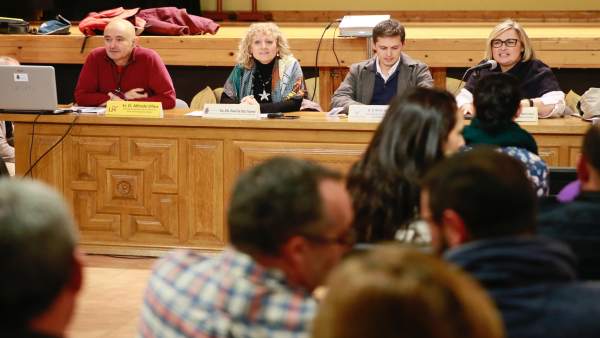 Tezanos en la jornada de parentalidad positiva Tezanos en la jornada de parentalidad positiva