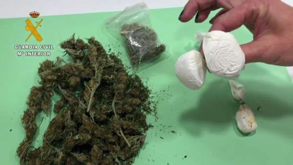 Speed y marihuana intervenido en una operación Speed y marihuana intervenido en una operación
