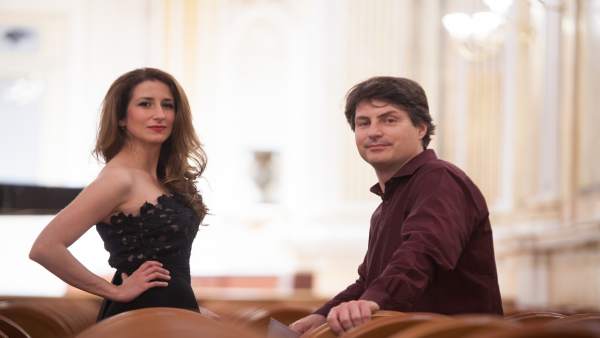 Macarena Martínez y Juan Escalera en la Sala María Cristina. Macarena Martínez y Juan Escalera en la Sala María Cristina.