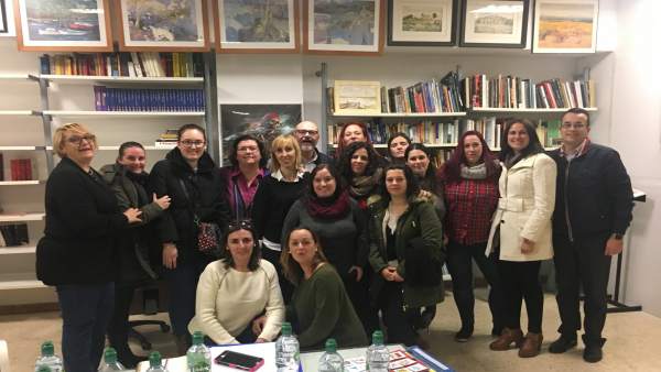 Reunión del PP con padres afectados Reunión del PP con padres afectados