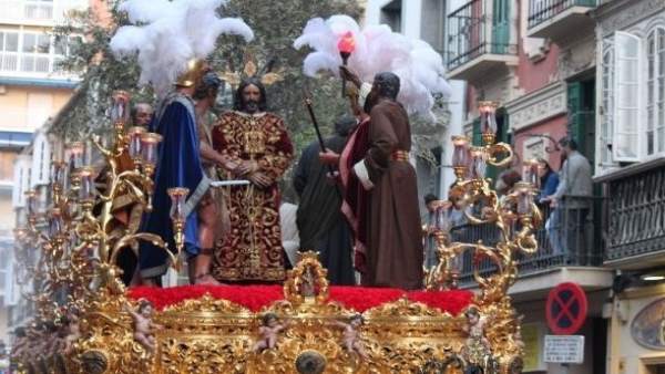 Procesión trono Nuestro Padre Jesús del Rescate Semana Santa Turismo Procesión trono Nuestro Padre Jesús del Rescate Semana Santa Turismo