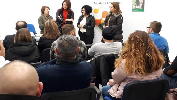 Sesión informativa sobre las ayudas a la creación de trabajo autónomo. Sesión informativa sobre las ayudas a la creación de trabajo autónomo.