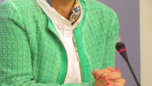 La consejera de Desarrollo Económico e Innovación, Leonor González, sobre Cámara La consejera de Desarrollo Económico e Innovación, Leonor González, sobre Cámara