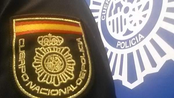 Agente de la Policía Nacional Agente de la Policía Nacional