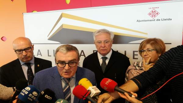 Rafel Peris, Àngel Ros, Joan Clos y Montse Parra Rafel Peris, Àngel Ros, Joan Clos y Montse Parra