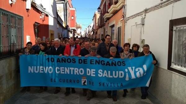 Protesta de los vecinos de El Cuervo. Protesta de los vecinos de El Cuervo.
