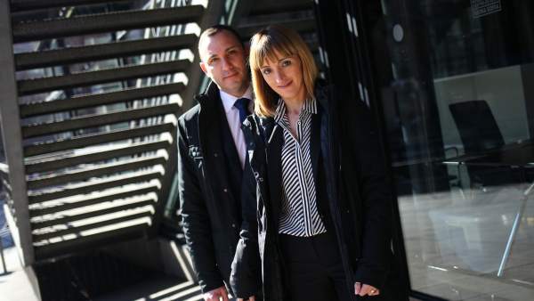 Pilar Ruiz, paciente de cáncer gástrico, y su pareja Pilar Ruiz, paciente de cáncer gástrico, y su pareja