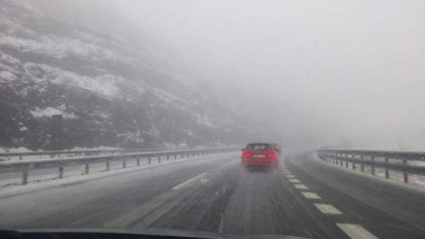 AUTOPISTA DEL HUERNA, NIEVE, TEMPORAL, CADENAS, AP-6 AUTOPISTA DEL HUERNA, NIEVE, TEMPORAL, CADENAS, AP-6