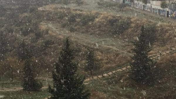Benilloba (Alacant) suspèn aquest divendres les classes pel temporal de neu que assota el nord de la província Benilloba (Alacant) suspèn aquest divendres les classes pel temporal de neu que assota el nord de la província