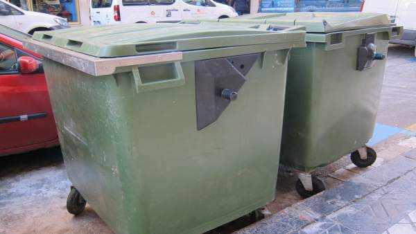 Contenedores de basura en Zaragoza Contenedores de basura en Zaragoza