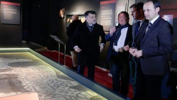 Imagen de la visita del consejero de Turismo Imagen de la visita del consejero de Turismo