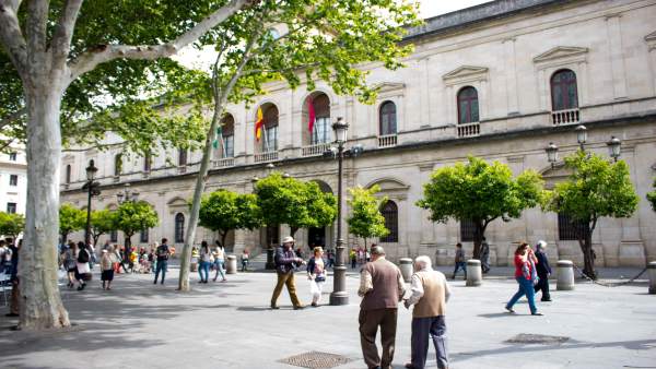 Fachada del Ayuntamiento de Sevilla Fachada del Ayuntamiento de Sevilla