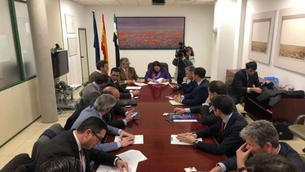 Firma de los préstamos para la sequía Firma de los préstamos para la sequía