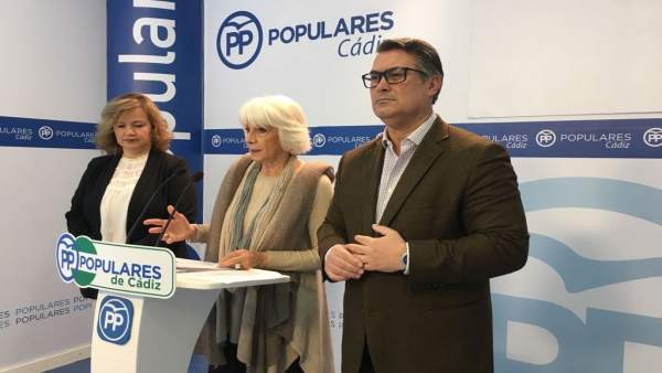 La diputada popular, Teófila Martínez La diputada popular, Teófila Martínez