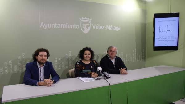 Np: Vélez Málaga Rinde Homenaje A Federico García Lorca Por El 120 Aniversario D Np: Vélez Málaga Rinde Homenaje A Federico García Lorca Por El 120 Aniversario D