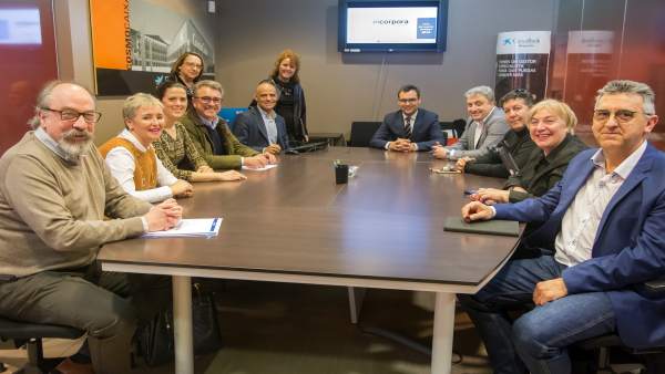 Participantes en la renovación de la colaboración Participantes en la renovación de la colaboración