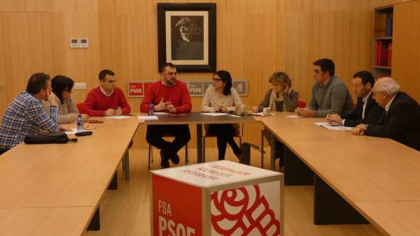REUNIÓN DE LA FSA-PSOE REUNIÓN DE LA FSA-PSOE