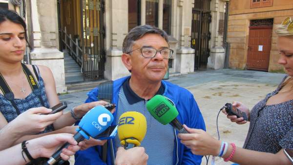 El concejal de Cultura y Festejos del Ayuntamiento de Oviedo, Roberto Sánchez Ra El concejal de Cultura y Festejos del Ayuntamiento de Oviedo, Roberto Sánchez Ra