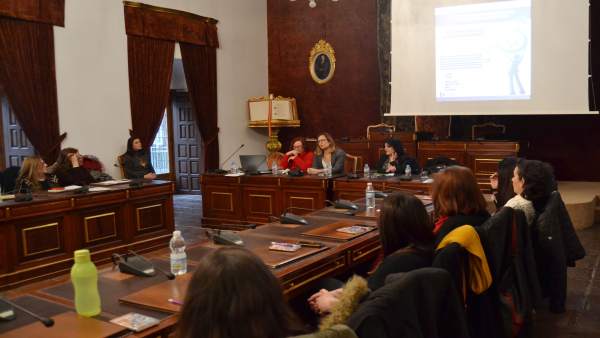Jornada sobre perspectiva de género en la Diputación de Córdoba Jornada sobre perspectiva de género en la Diputación de Córdoba