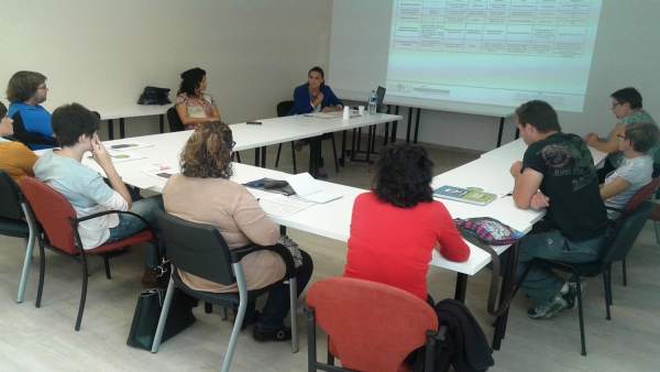 Una de las sesiones de Sofejea con emprendedores ejeanos Una de las sesiones de Sofejea con emprendedores ejeanos