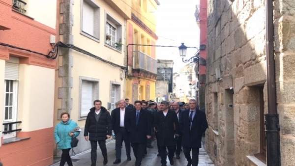 Feijóo, Juan Carlos Quer, Santiago Villanueva en A Pobra Feijóo, Juan Carlos Quer, Santiago Villanueva en A Pobra