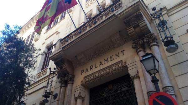 Fachada del parlament de les Illes Balears Fachada del parlament de les Illes Balears