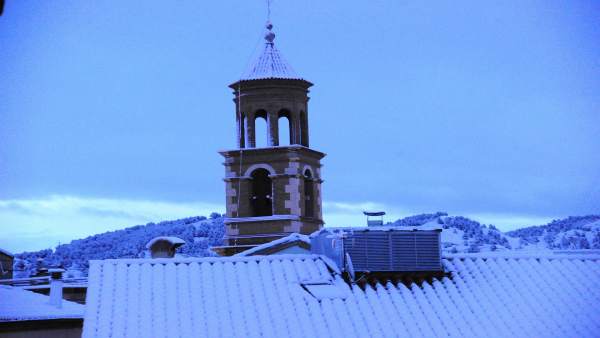 Varias vías de Teruel capital cortadas al tráfico por nieve. Varias vías de Teruel capital cortadas al tráfico por nieve.