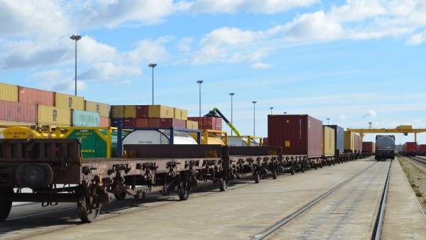 Noatum Ports conecta las dos terminales de Valencia y Zaragoza Noatum Ports conecta las dos terminales de Valencia y Zaragoza