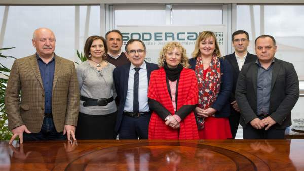 La vicepresidenta y los alcaldes La vicepresidenta y los alcaldes